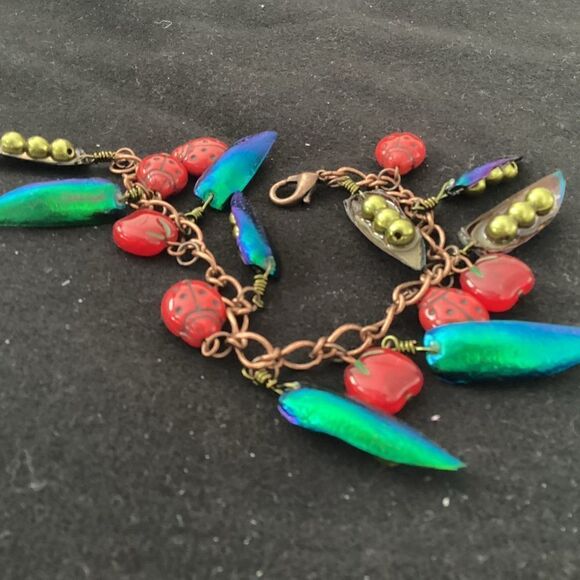 OOAK handmade jewel beetle bracelet. J0090 - Picture 6 of 6